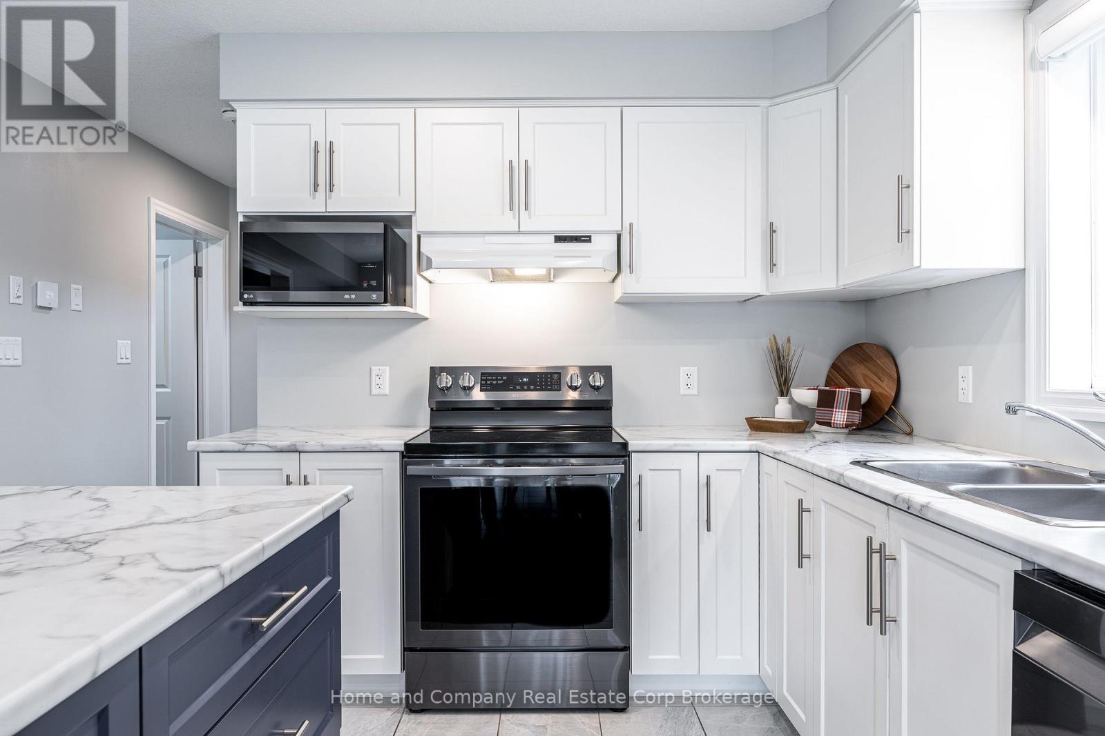 40 Robertson Dr Drive, Stratford, ON