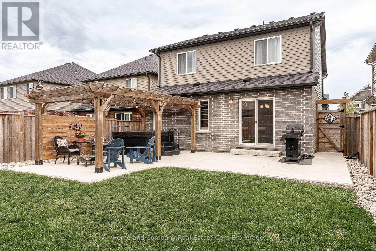 40 Robertson Dr Drive, Stratford, ON