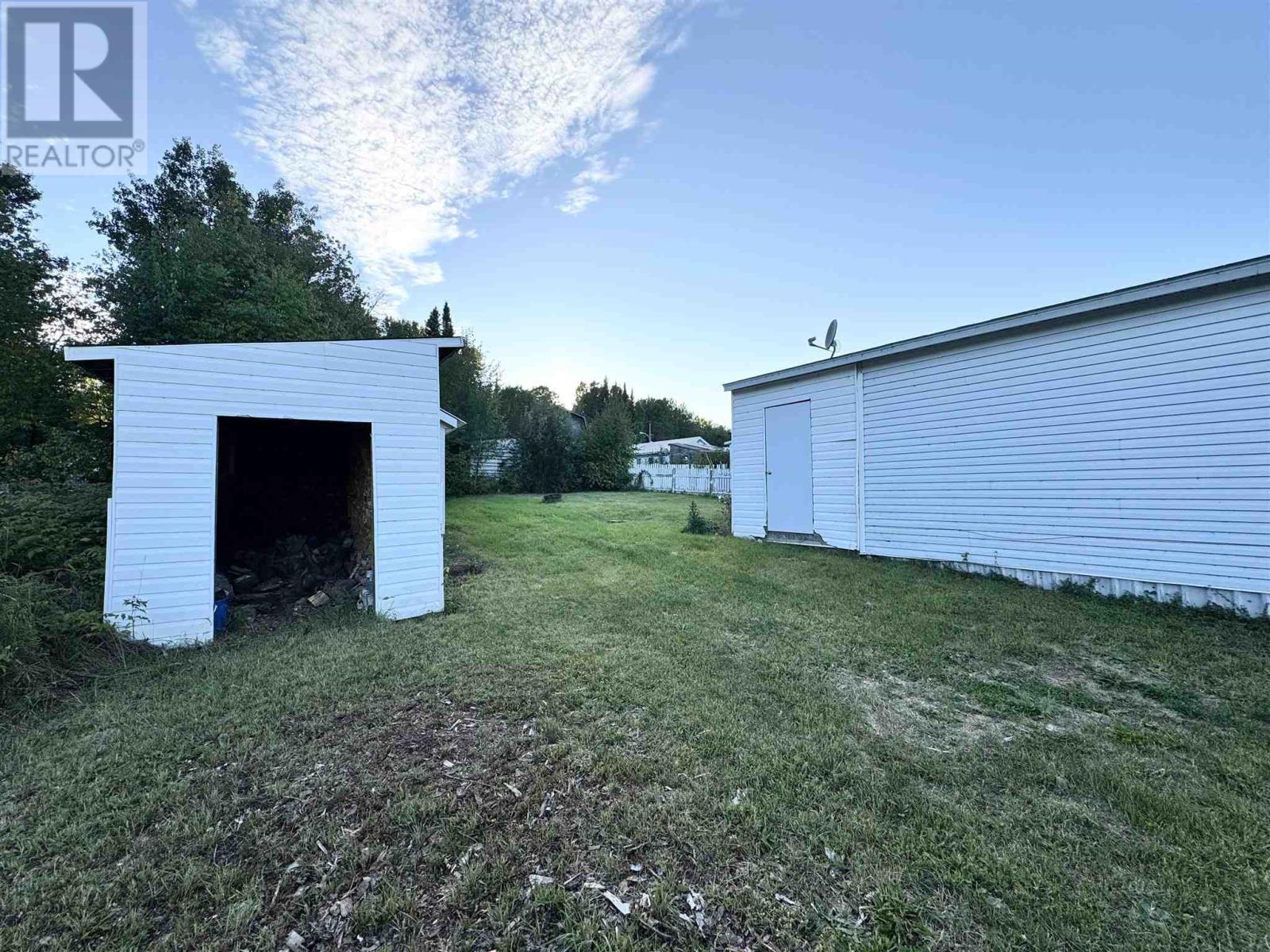 3 Fontaine Dr, Chapleau, ON