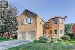 86 BRISTOL ROAD Newmarket, ON L3Y 8B5
