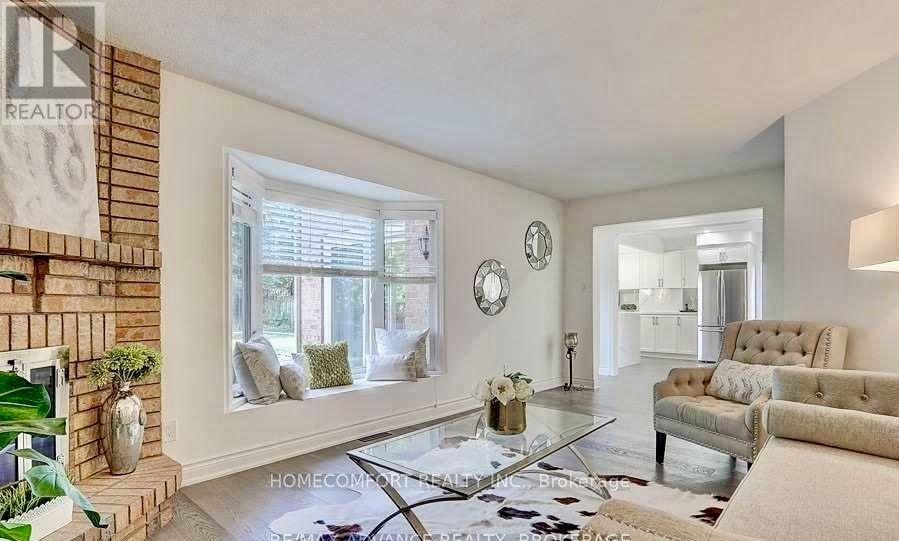 86 Bristol Road, Newmarket, ON