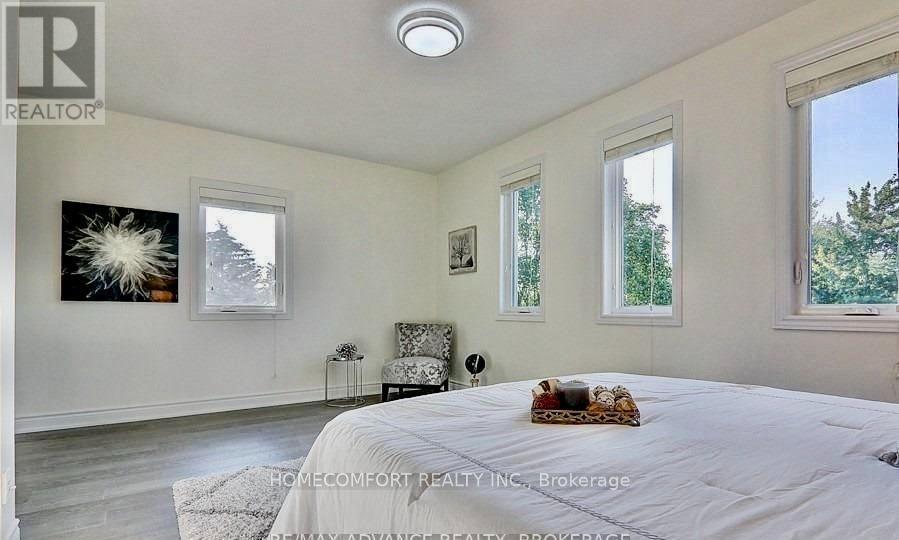 86 Bristol Road, Newmarket, ON