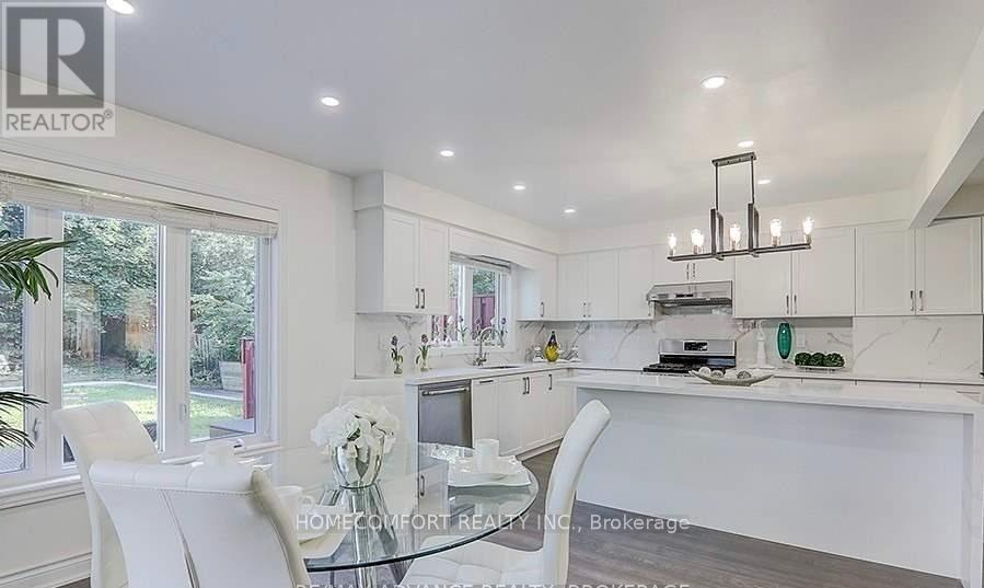 86 Bristol Road, Newmarket, ON