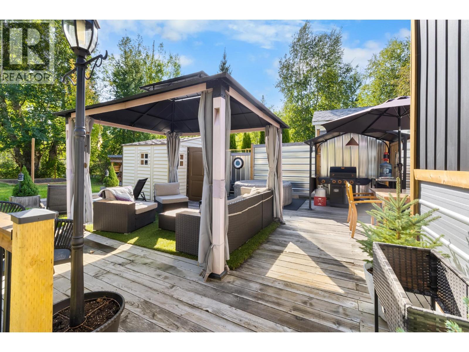 8440 3 & 95 Highway Lot# 135, Yahk, BC