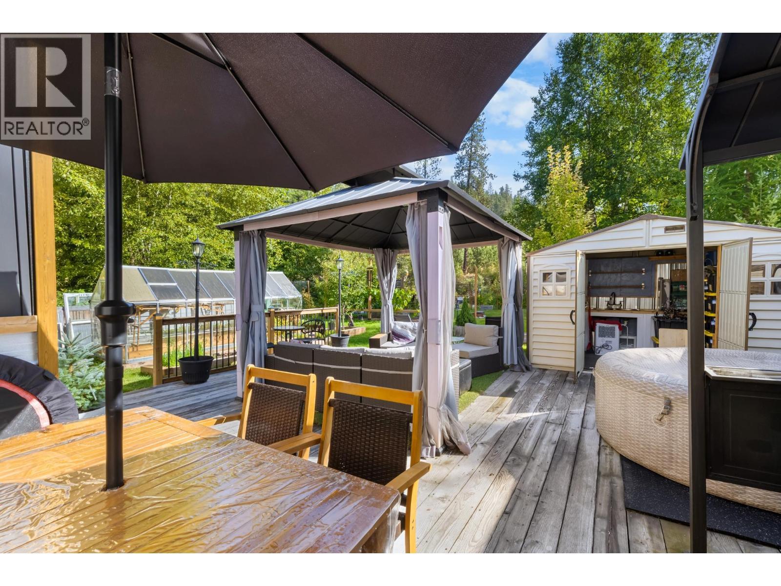 8440 3 & 95 Highway Lot# 135, Yahk, BC