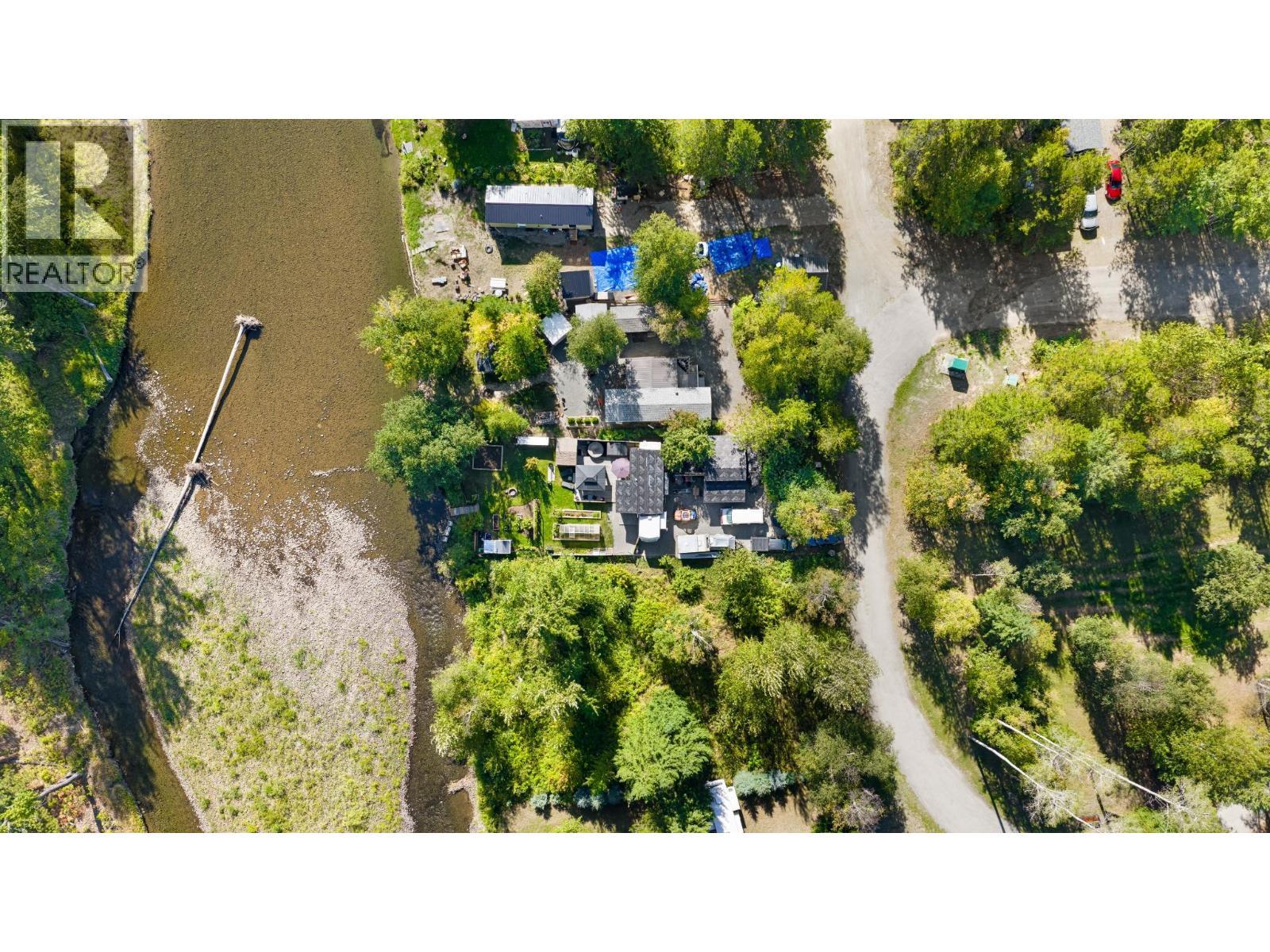 8440 3 & 95 Highway Lot# 135, Yahk, BC