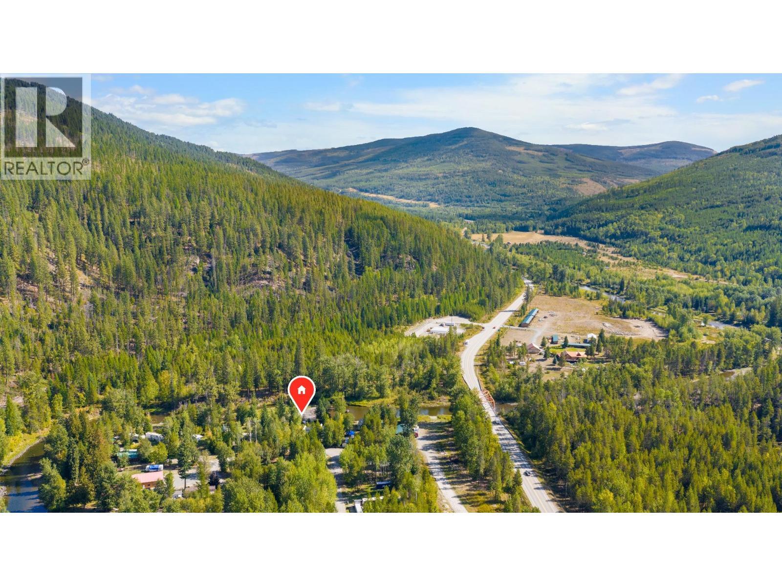8440 3 & 95 Highway Lot# 135, Yahk, BC