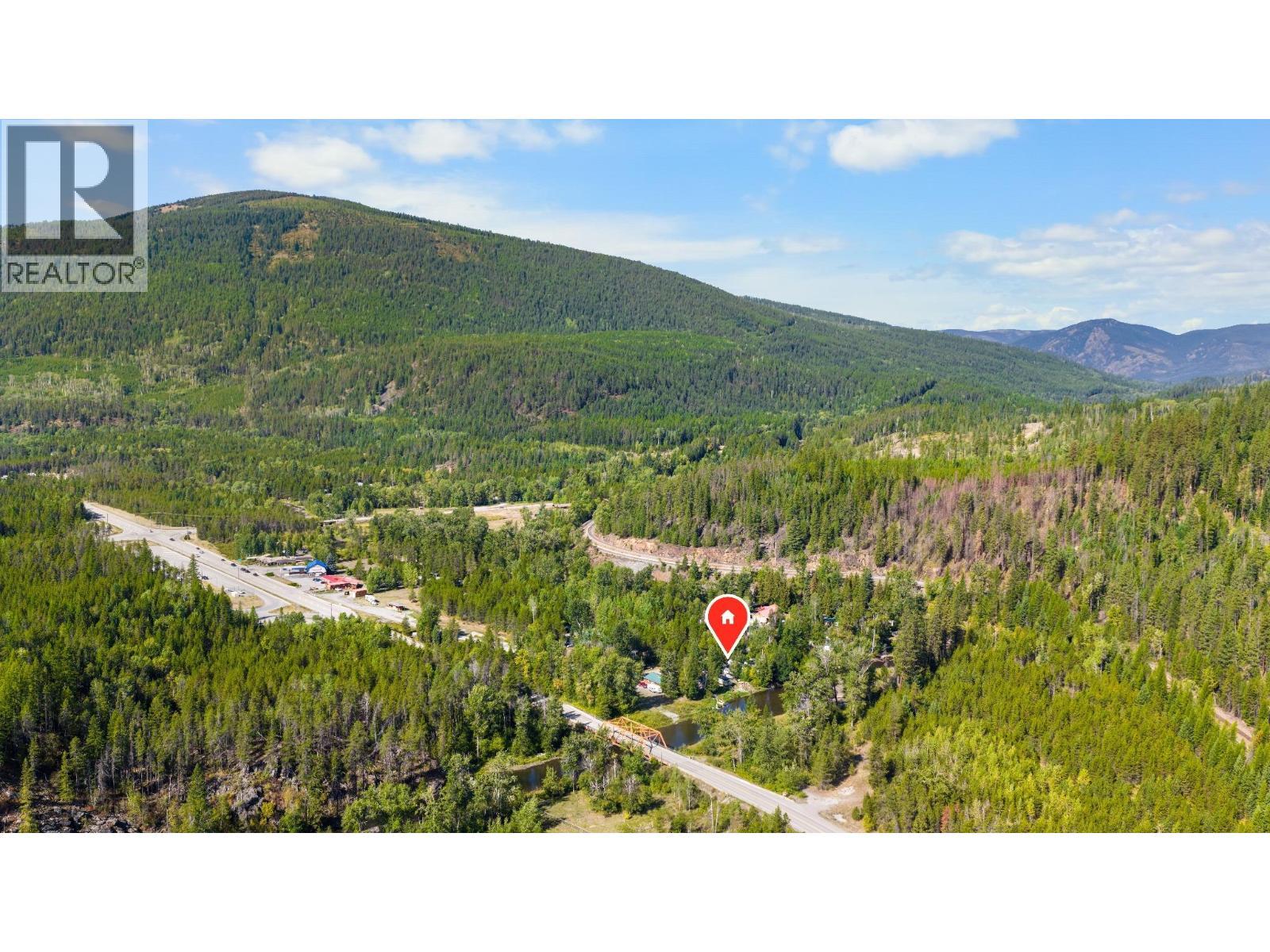 8440 3 & 95 Highway Lot# 135, Yahk, BC
