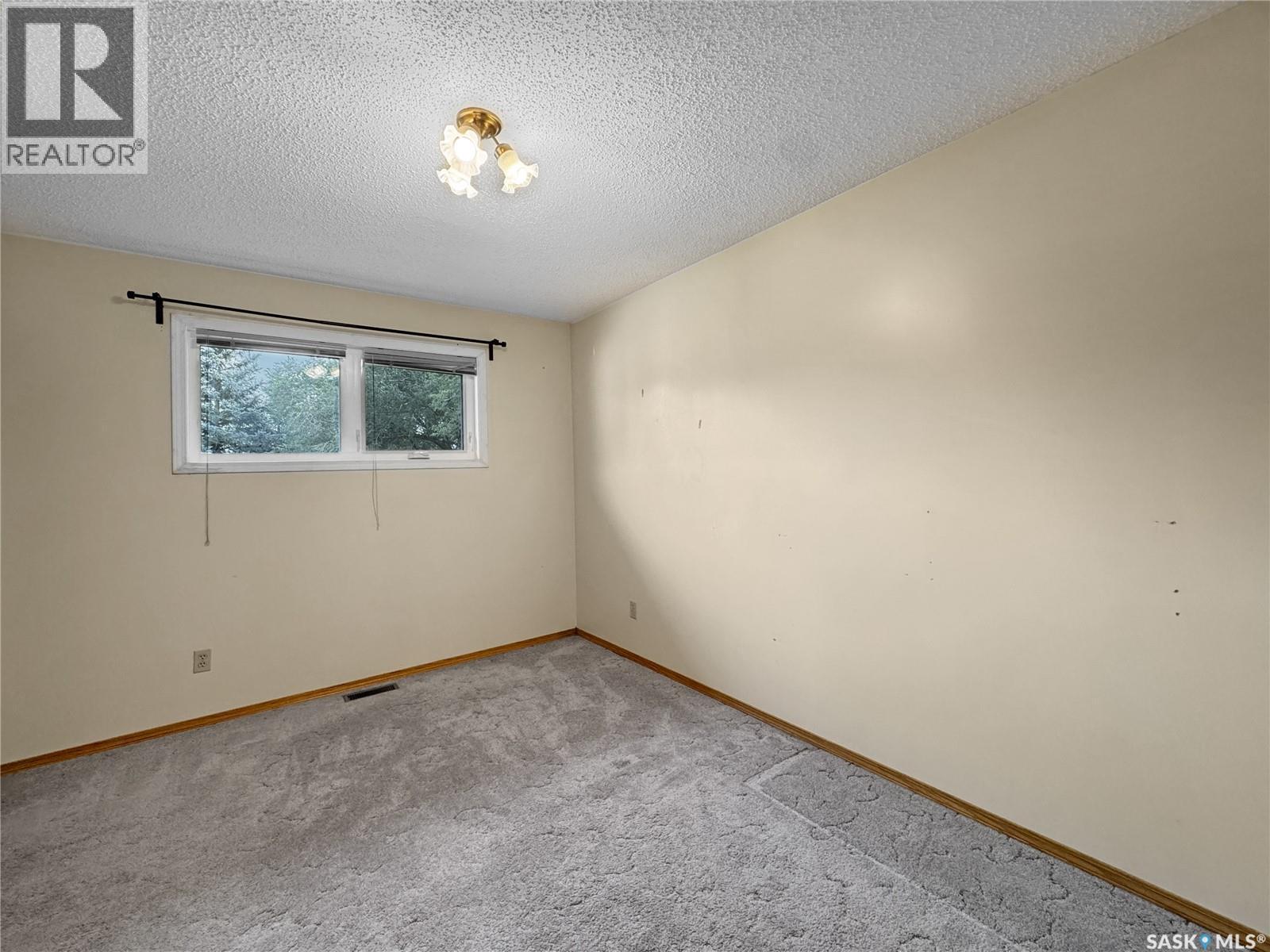 #3 West Park Drive, Battleford, SK