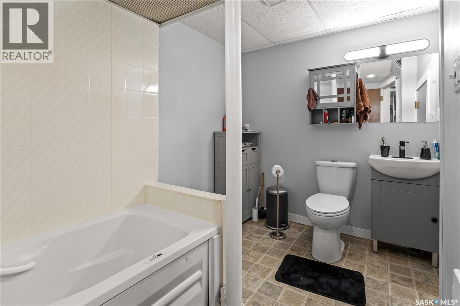 2121 Richardson Road, Saskatoon, SK