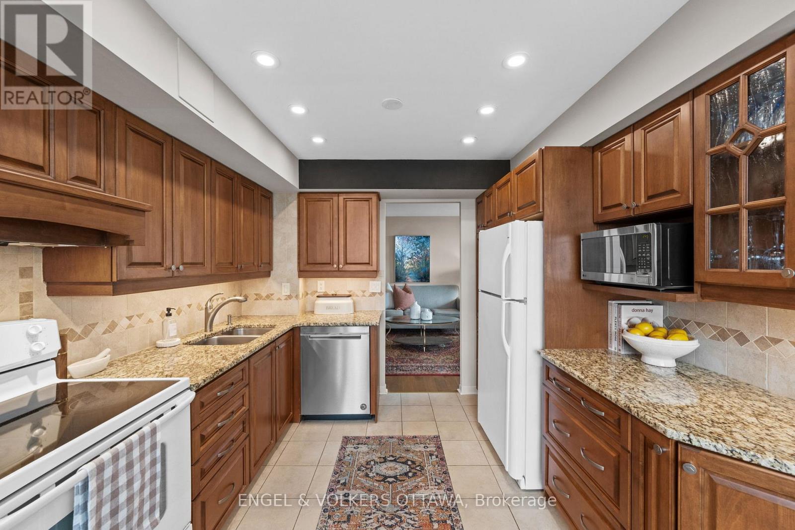 1905 - 1500 Riverside Drive, Ottawa, ON