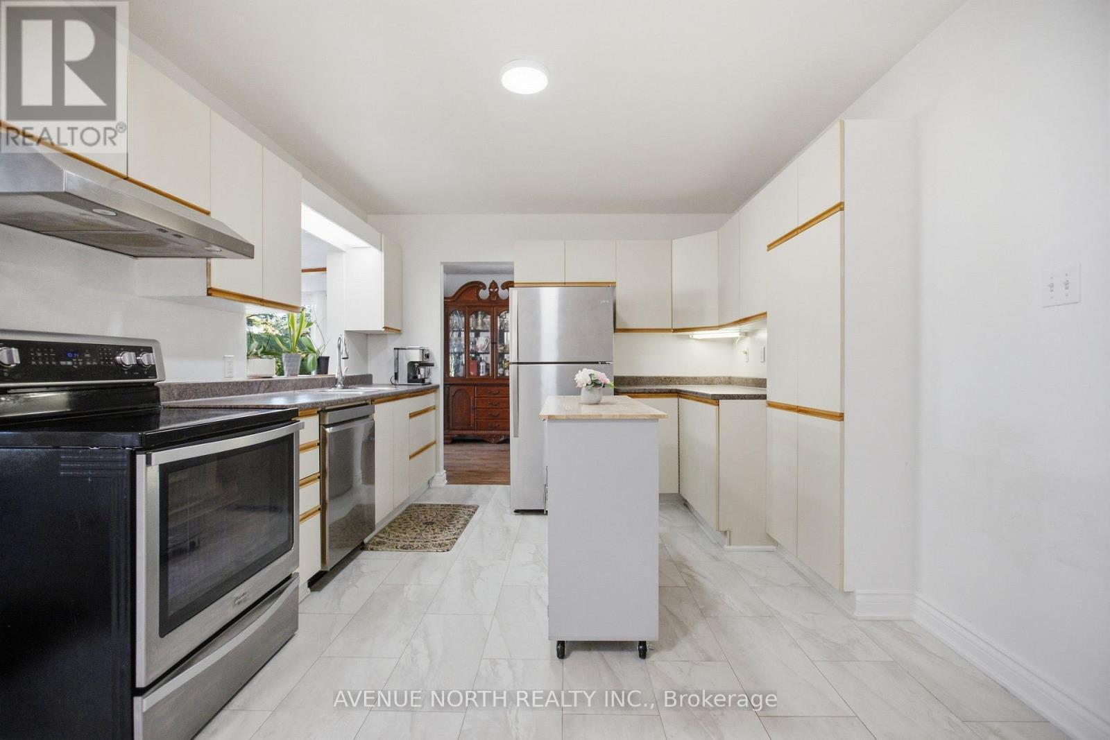 2617 Flannery Drive, Ottawa, ON
