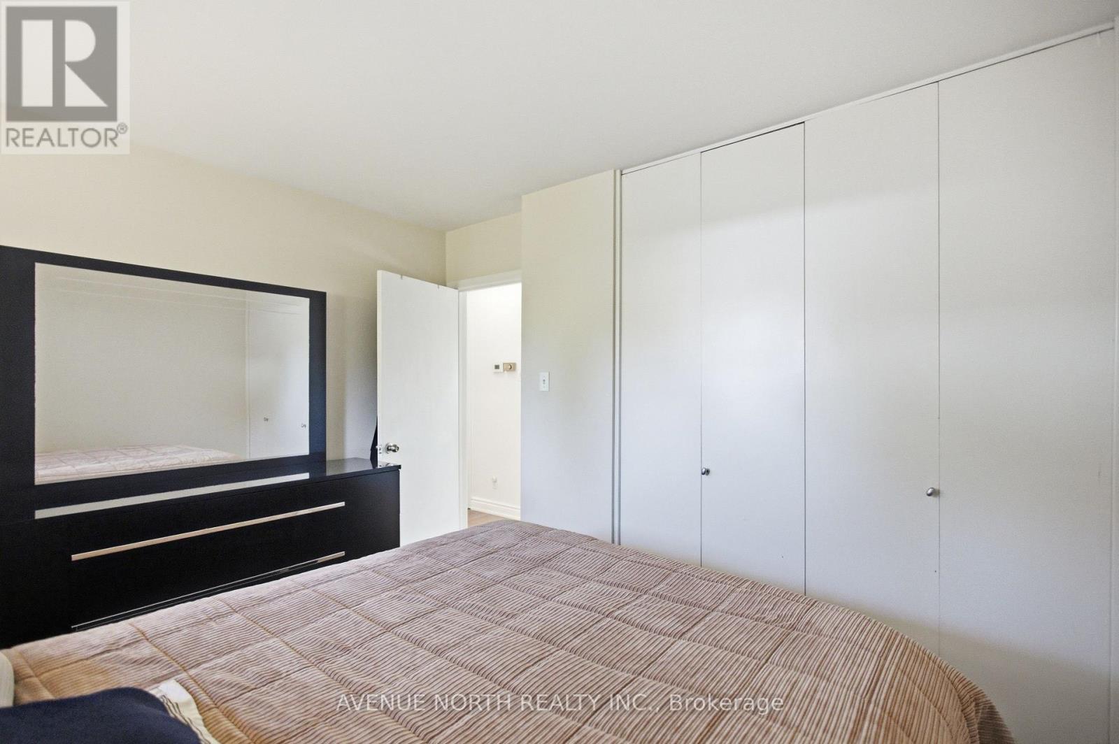 2617 Flannery Drive, Ottawa, ON