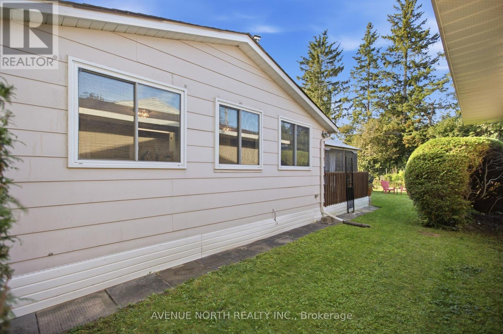 2617 Flannery Drive, Ottawa, ON