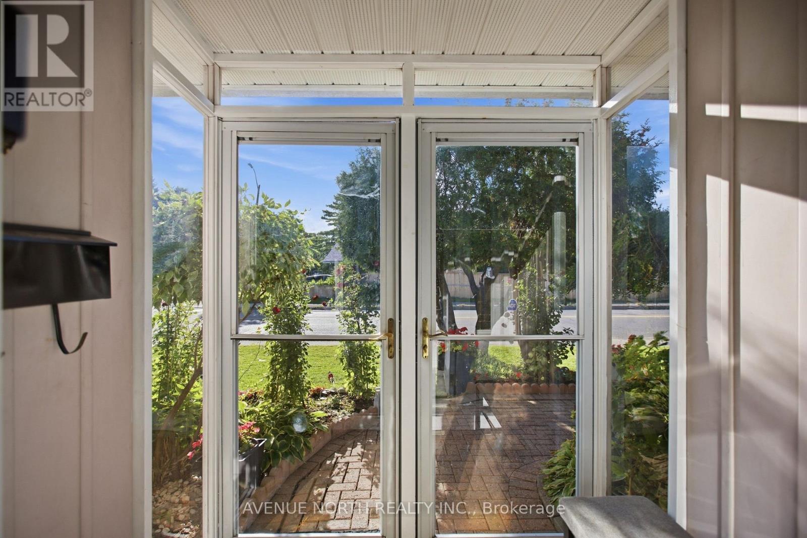 2617 Flannery Drive, Ottawa, ON