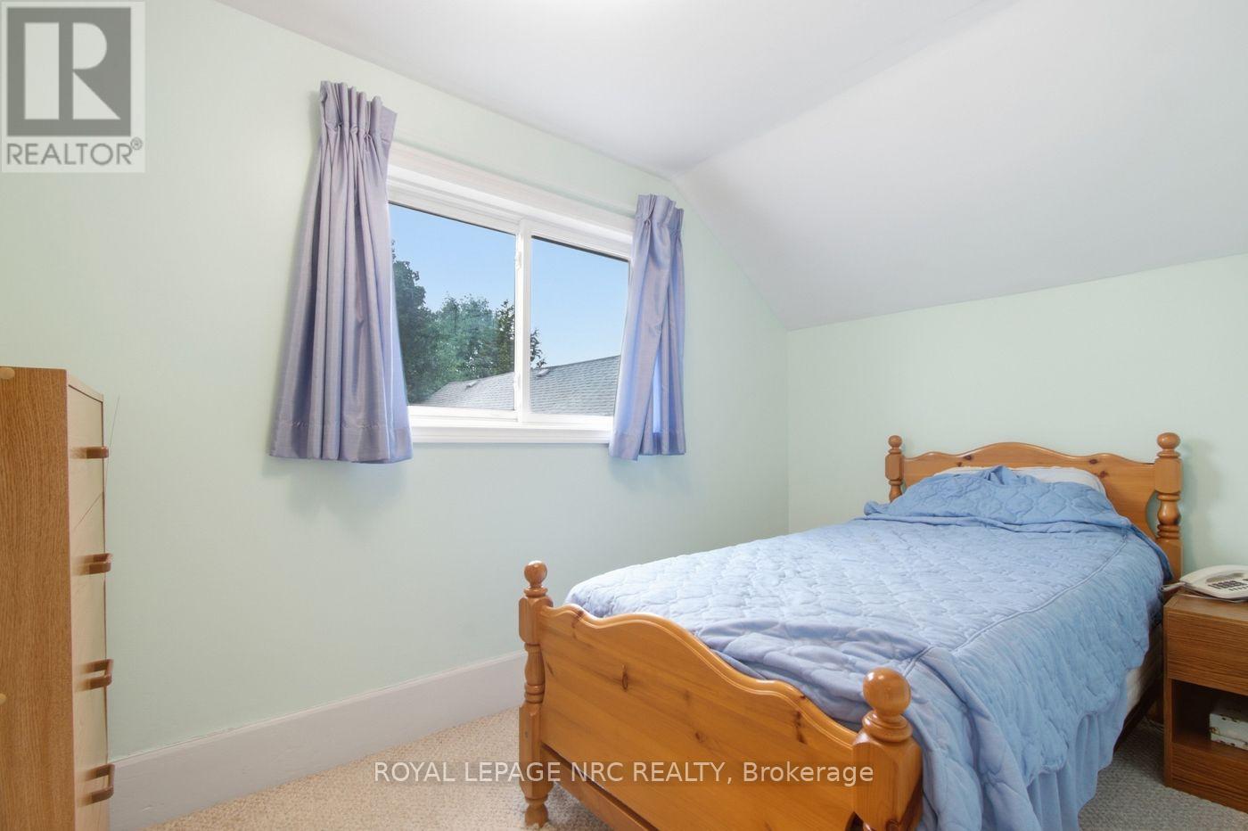 24 Fifth Street, Welland (Lincoln/Crowland), ON