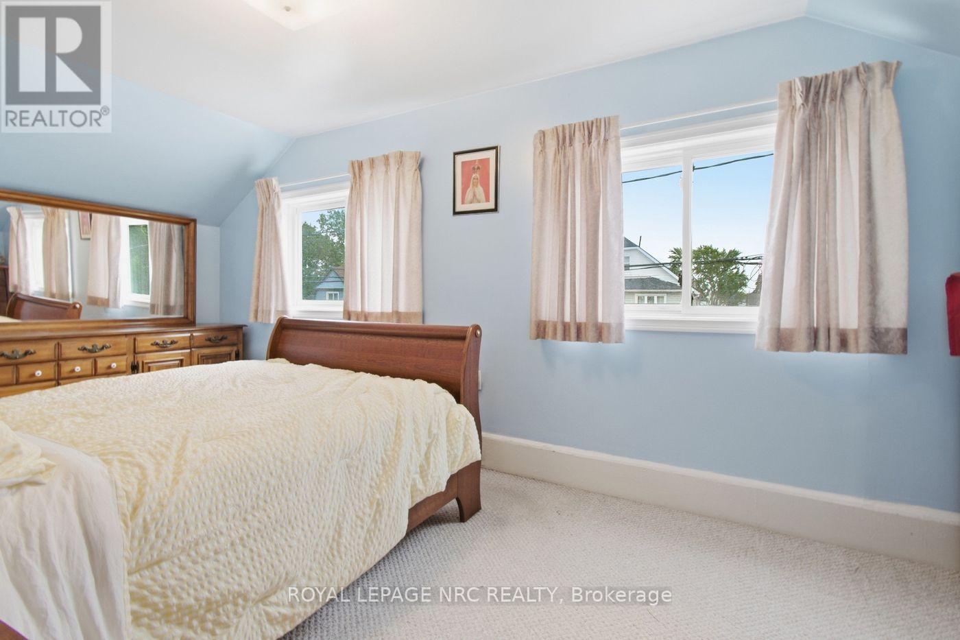 24 Fifth Street, Welland (Lincoln/Crowland), ON