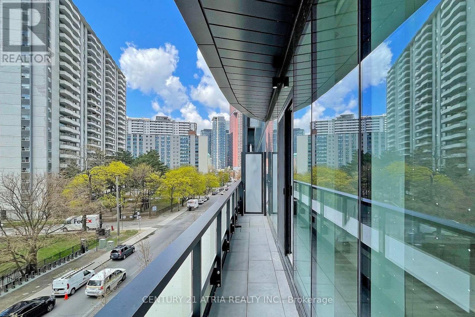 420 - 585 Bloor Street E, Toronto, ON