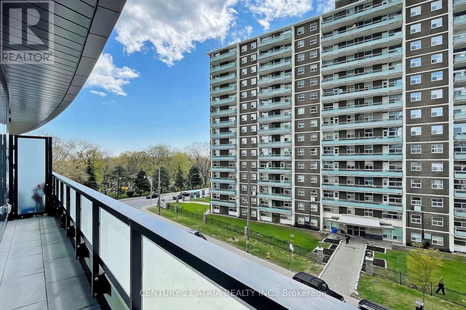 420 - 585 Bloor Street E, Toronto, ON