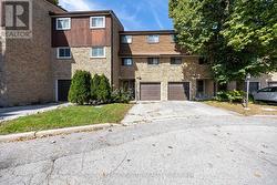 4 - 21 ROCKWOOD DRIVE Toronto, ON M1M 3M9