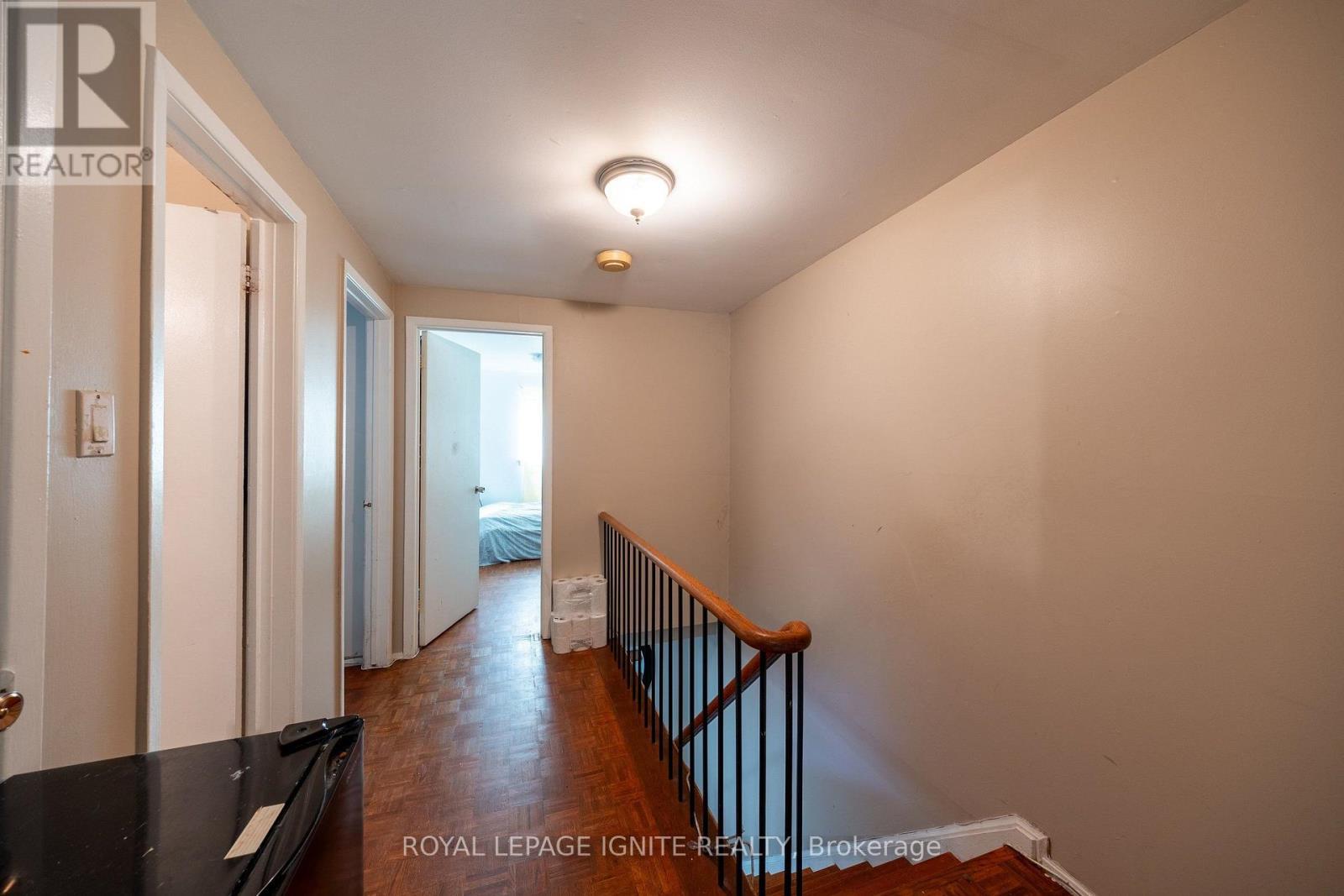 4 - 21 Rockwood Drive, Toronto, ON