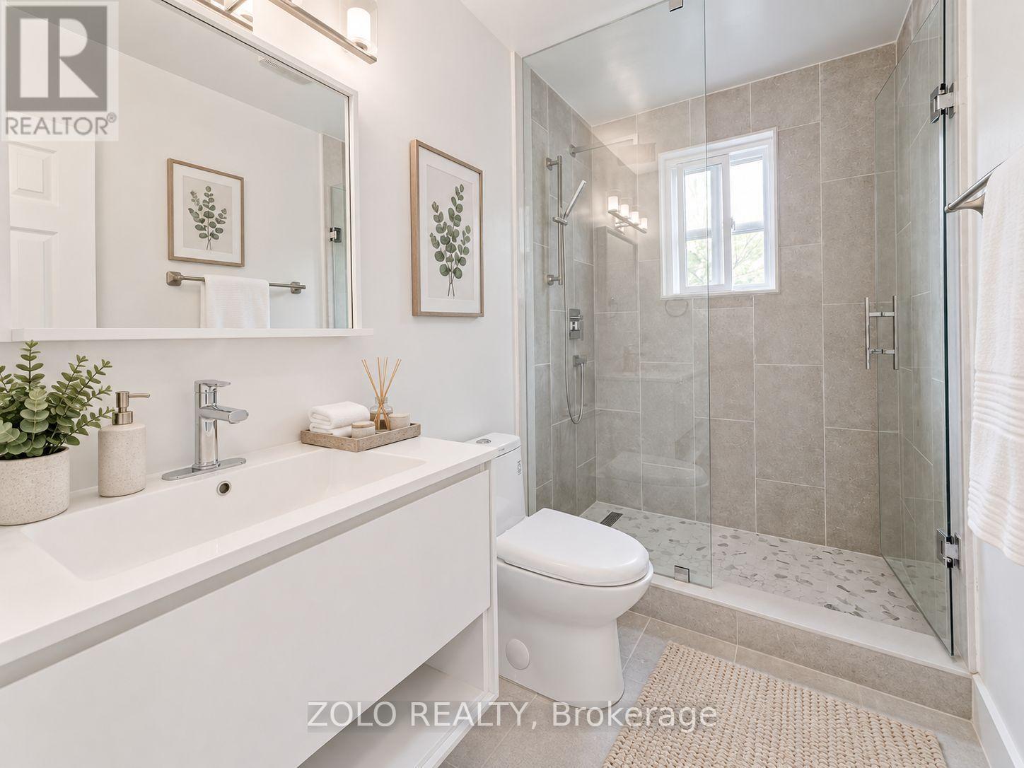 525 Lynett Crescent, Richmond Hill, ON