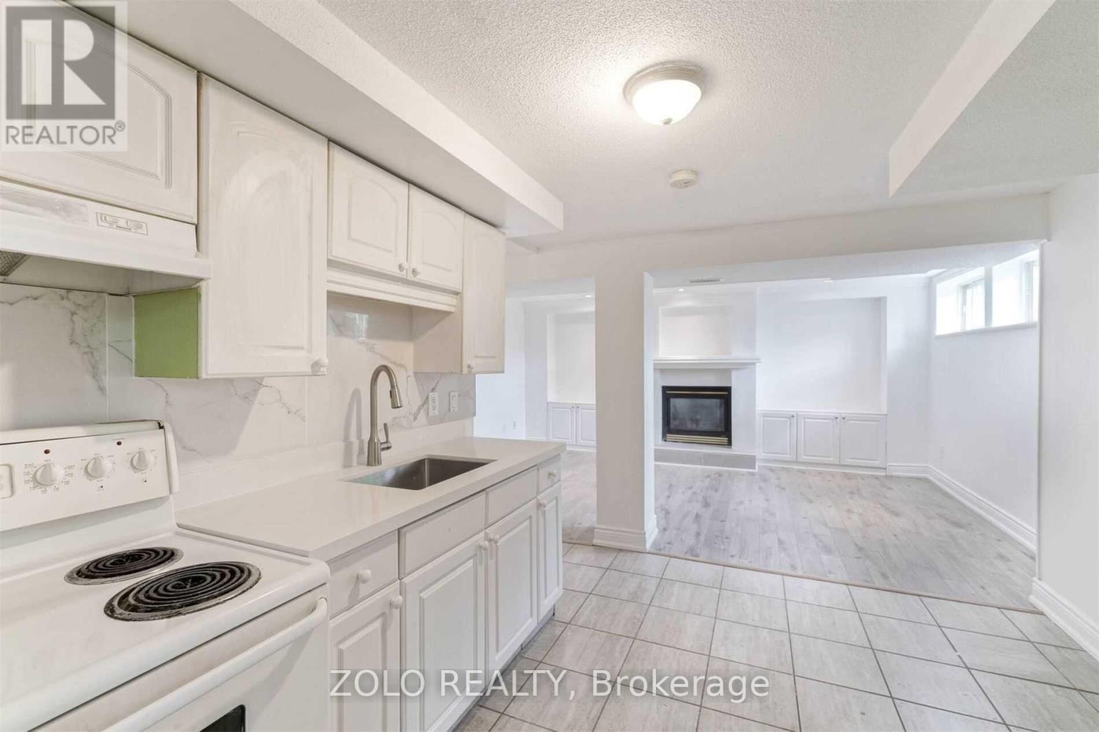 basement - 525 Lynett Crescent, Richmond Hill, ON