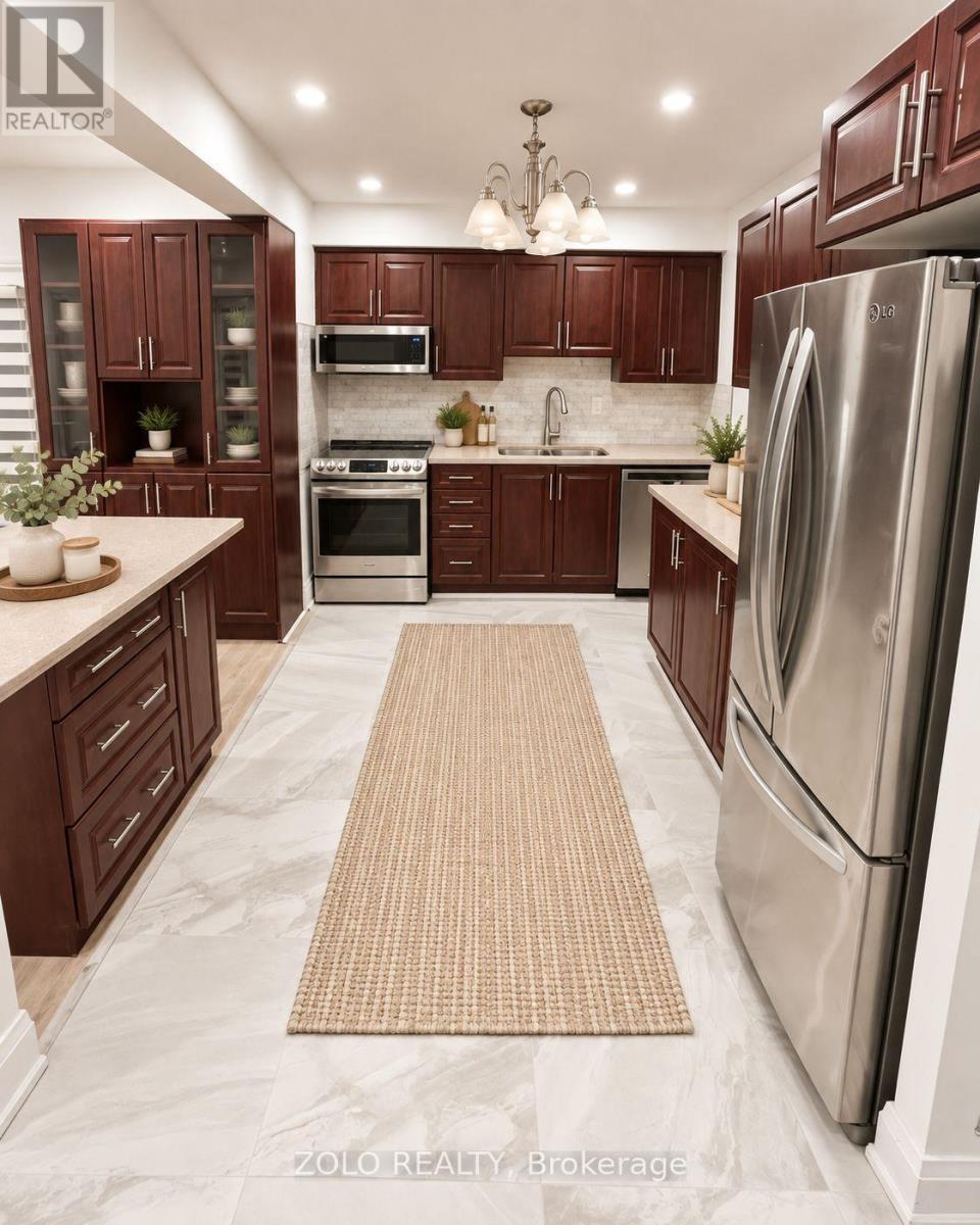 Kitchen - 525 Lynett Crescent, Richmond Hill, ON