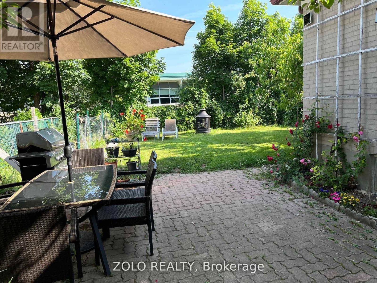 525 Lynett Crescent, Richmond Hill, ON