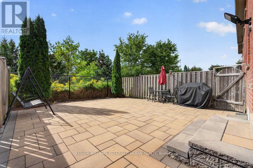 571 Reeves Way Boulevard, Whitchurch-Stouffville, ON