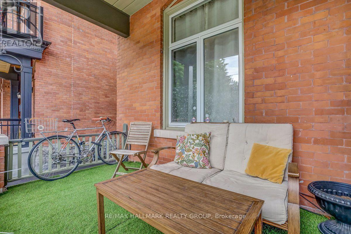 Unit 1 - Main Floor Balcony - 161-163 Gilmour Street, Ottawa, ON