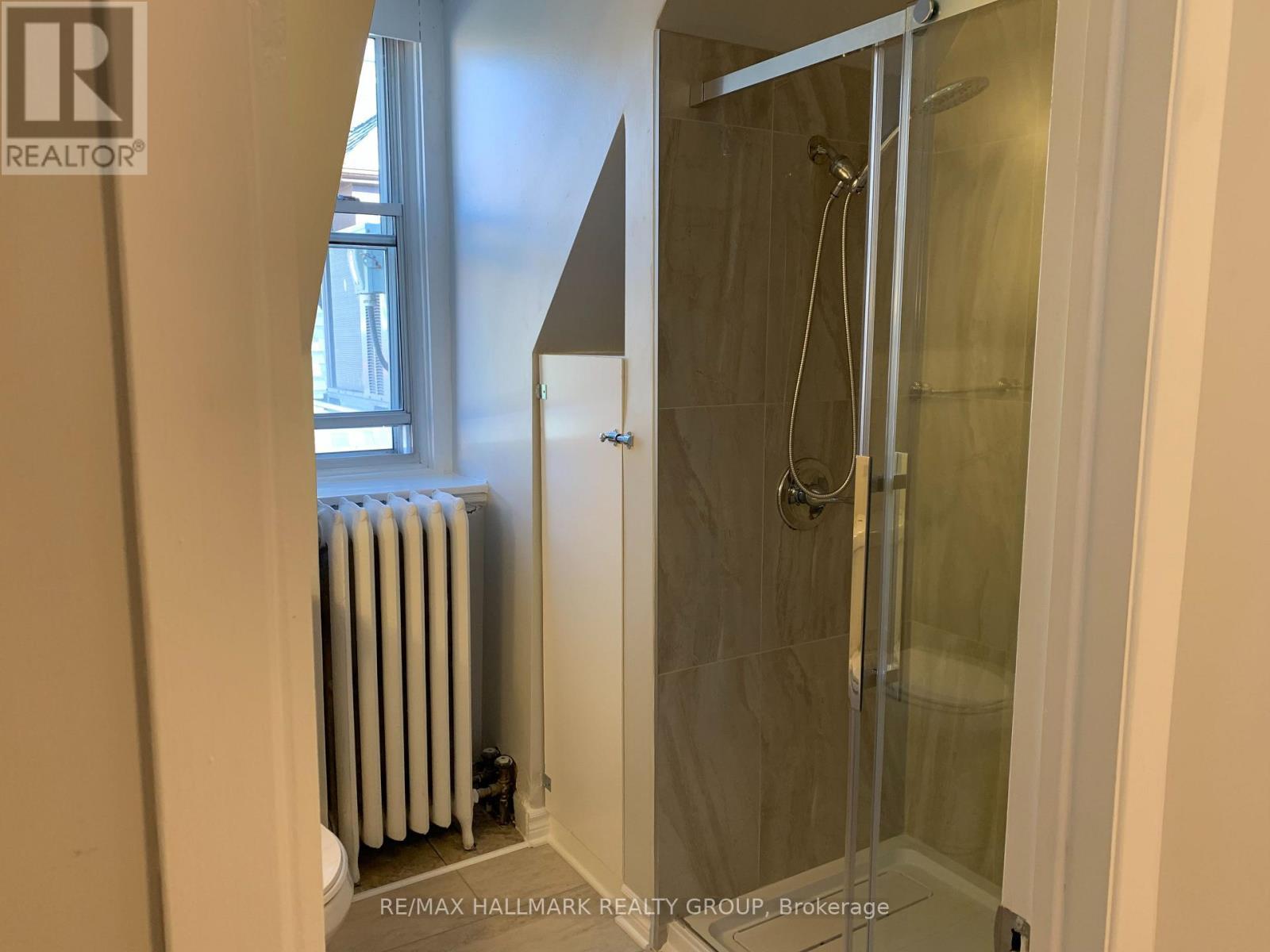 Unit 5 - 161-163 Gilmour Street, Ottawa, ON