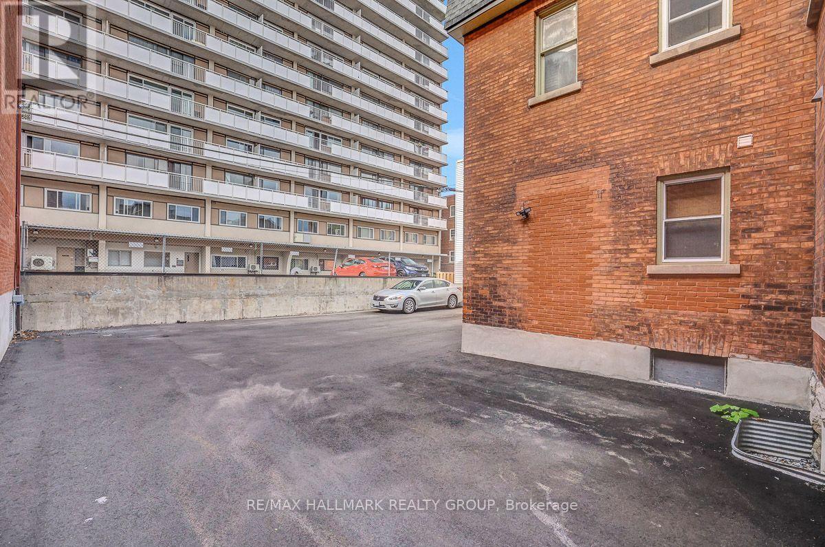 161-163 Gilmour Street, Ottawa, ON