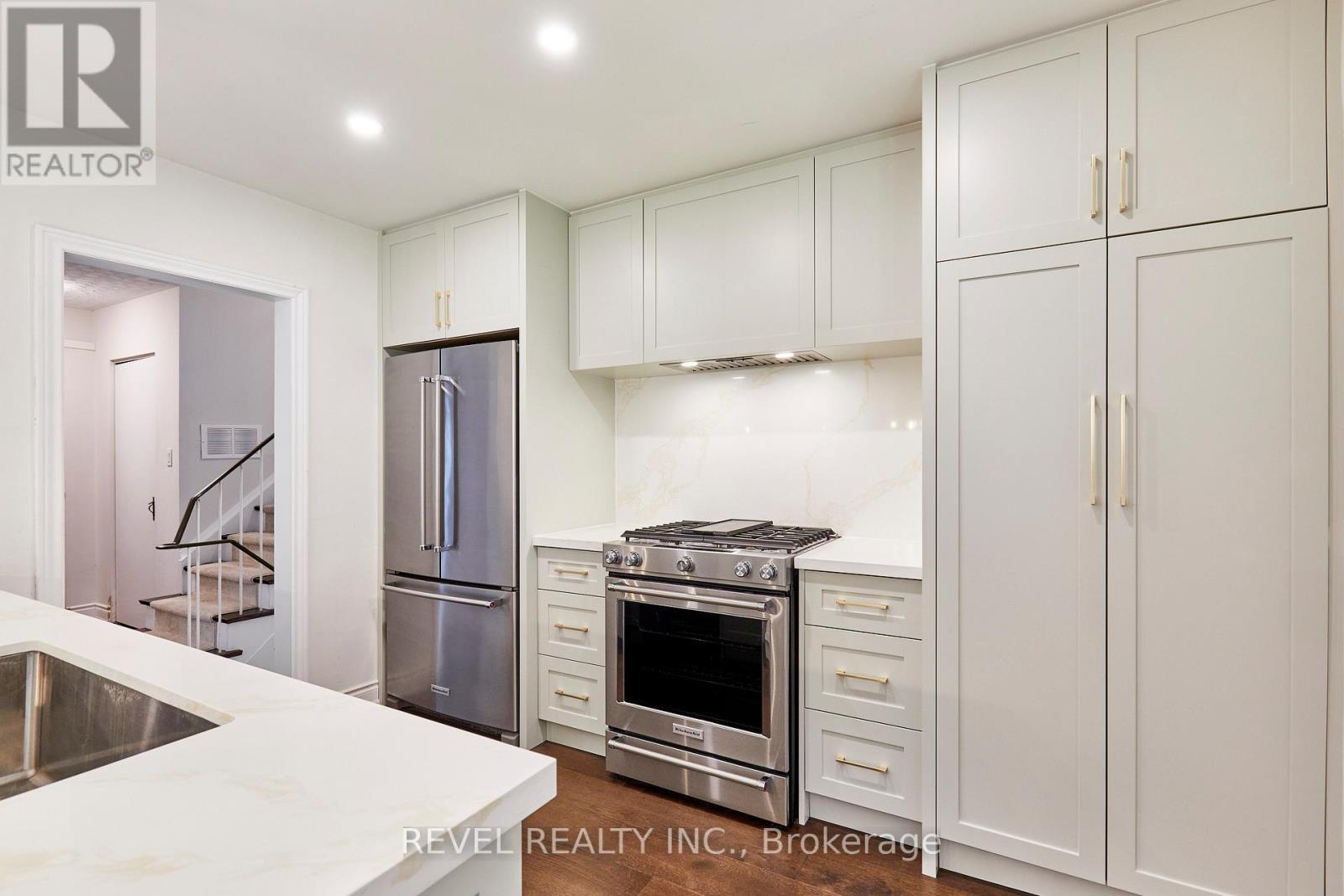 1260 Ilona Park Road, Pickering, ON