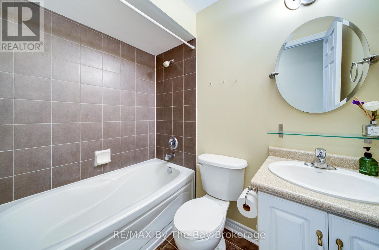 13 Tona Trail, Wasaga Beach, ON