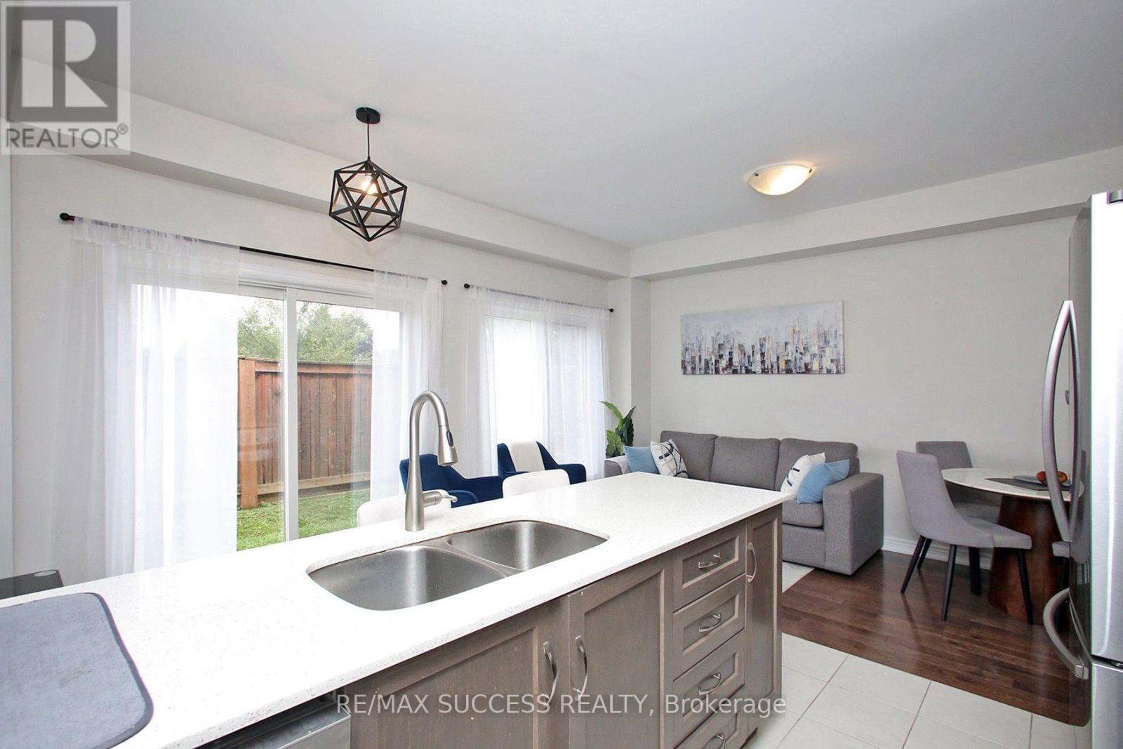 71 - 377 Glancaster Road, Hamilton, ON