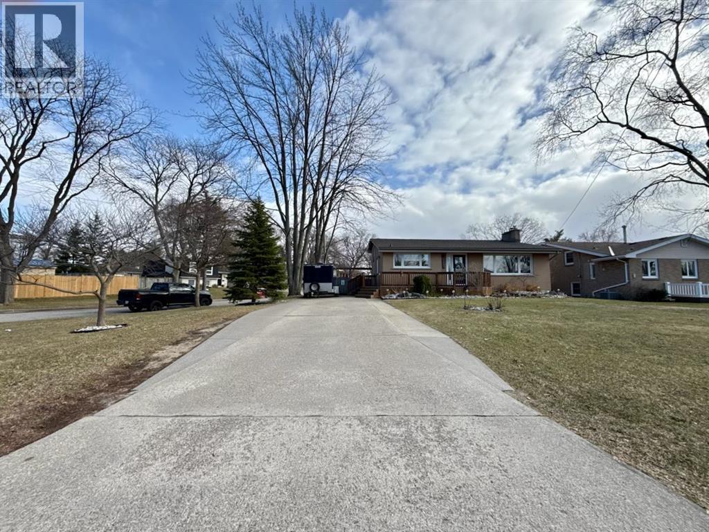 1137 Gurd Street, Sarnia, ON