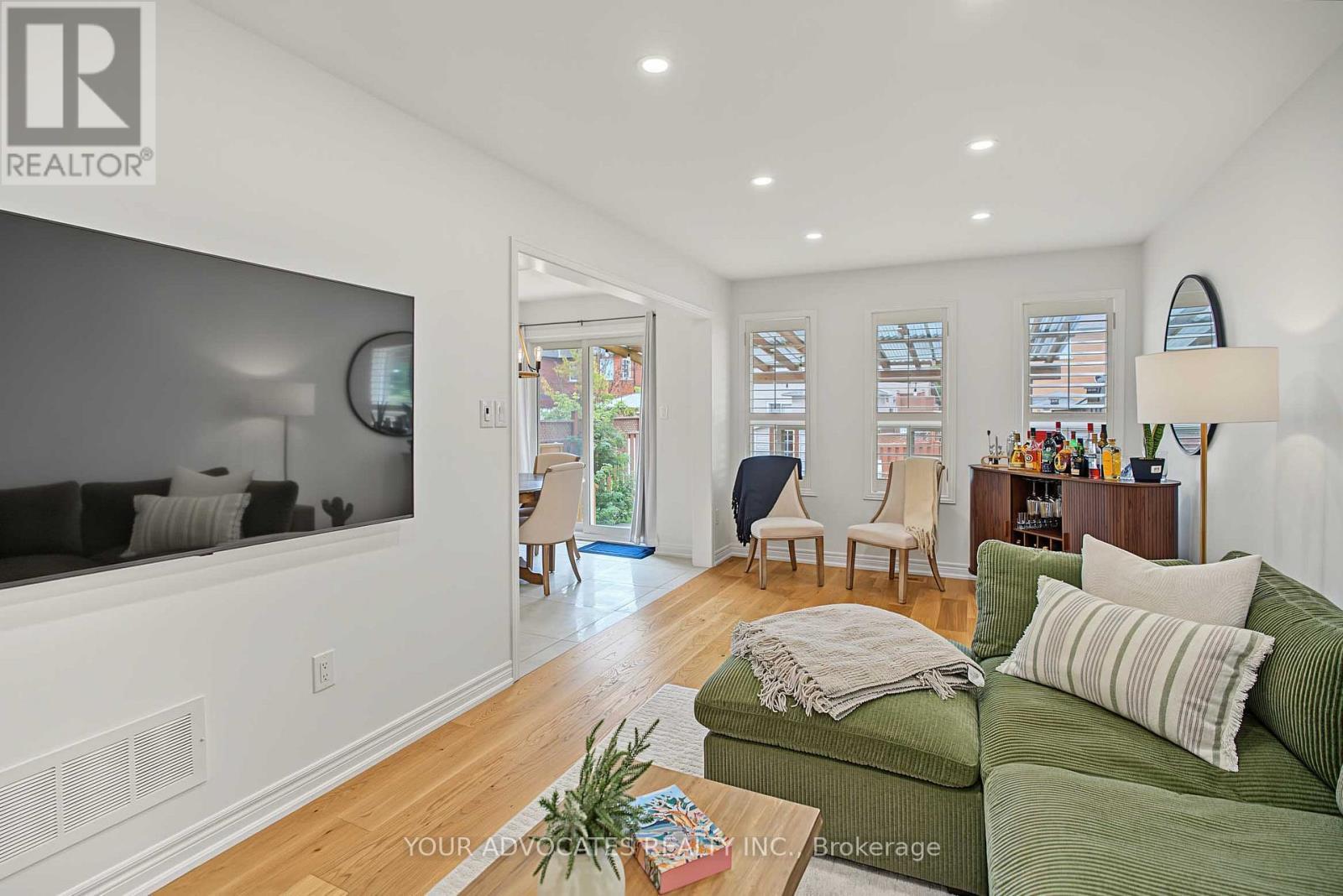 14 La Neve Avenue, Vaughan, ON