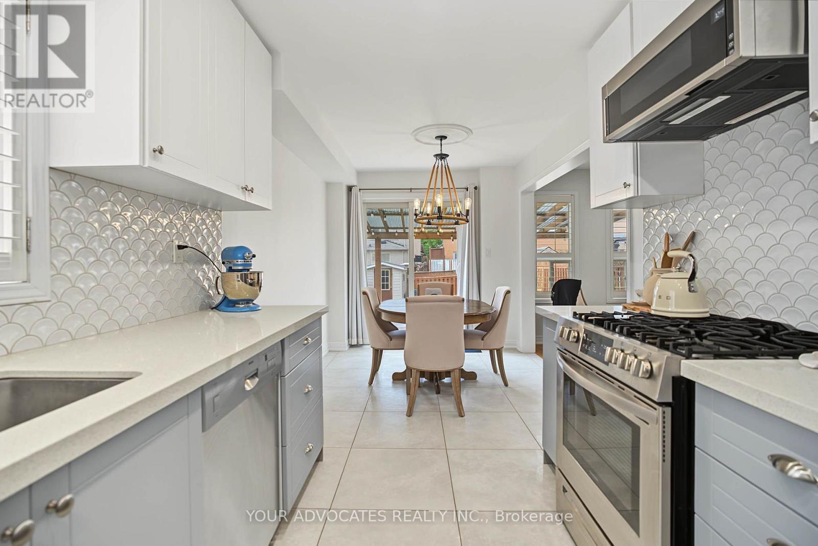 14 La Neve Avenue, Vaughan, ON