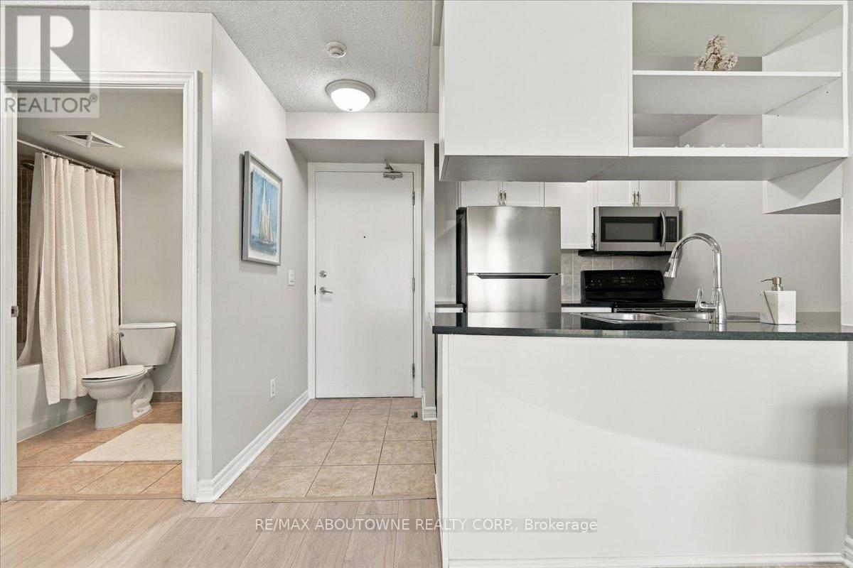 807 - 2391 Central Park Drive, Oakville, ON