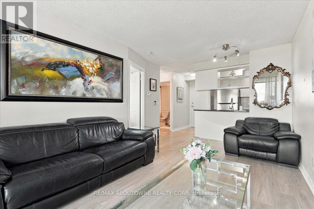 807 - 2391 Central Park Drive, Oakville, ON
