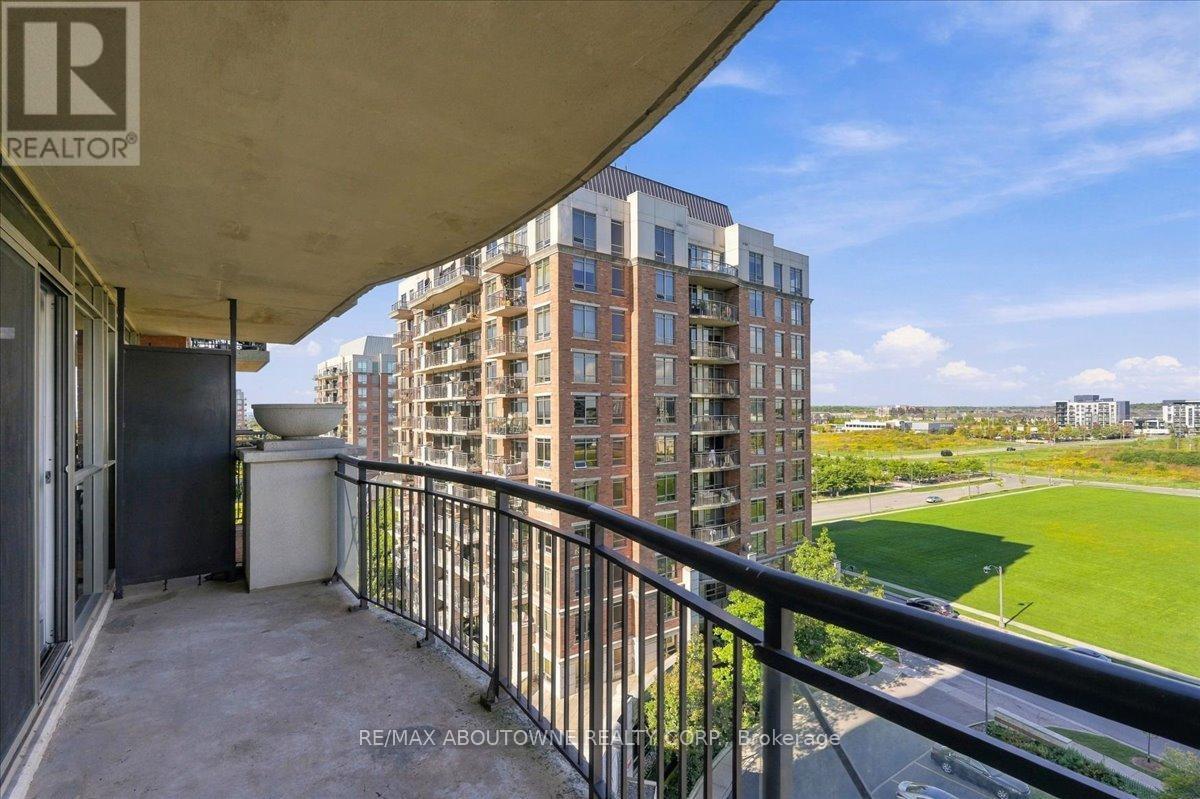 807 - 2391 Central Park Drive, Oakville, ON