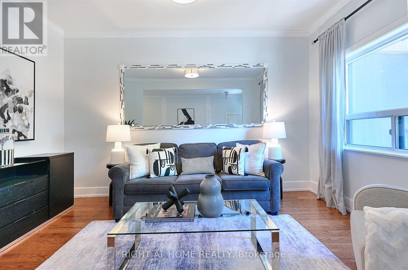183 Earlscourt Avenue, Toronto, ON