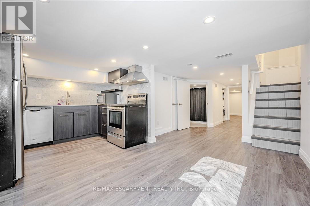 Lower Unit (#1) - 74 Cathcart Street, Hamilton, ON