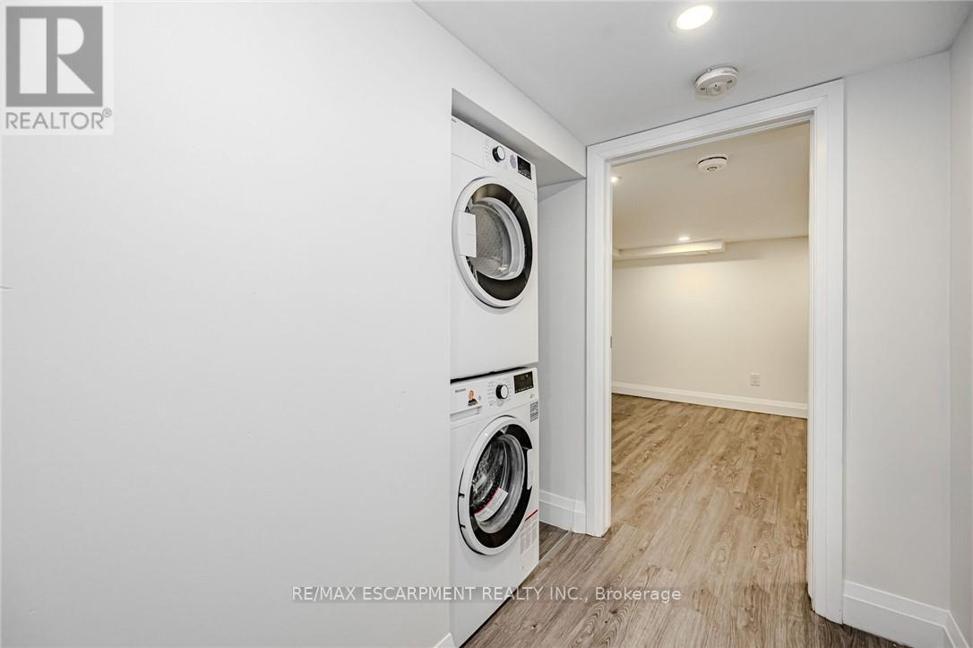Lower Unit (#1) - 74 Cathcart Street, Hamilton, ON