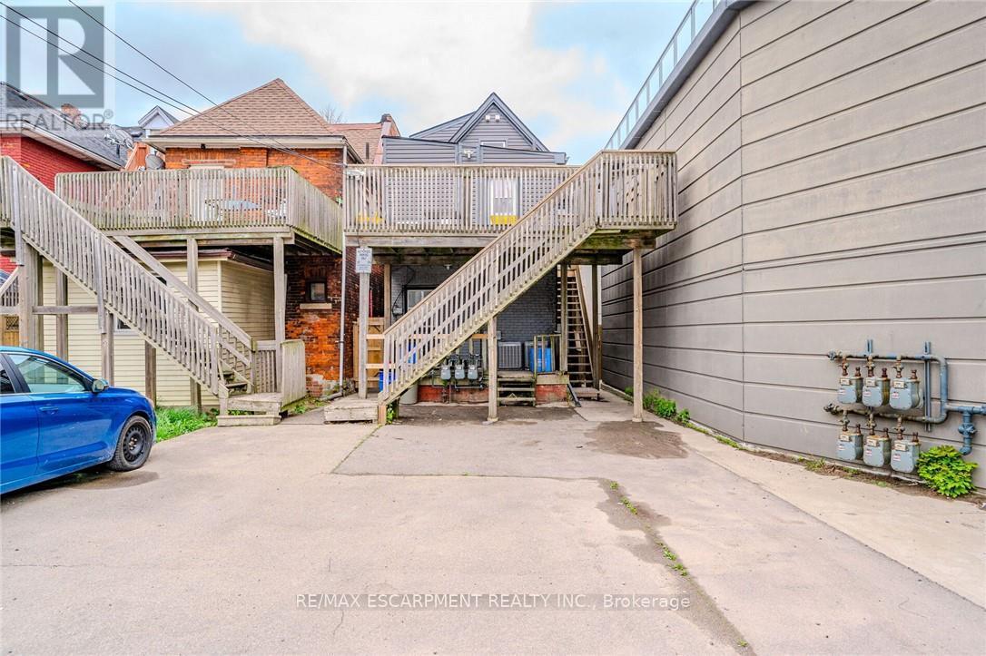 Lower Unit (#1) - 74 Cathcart Street, Hamilton, ON