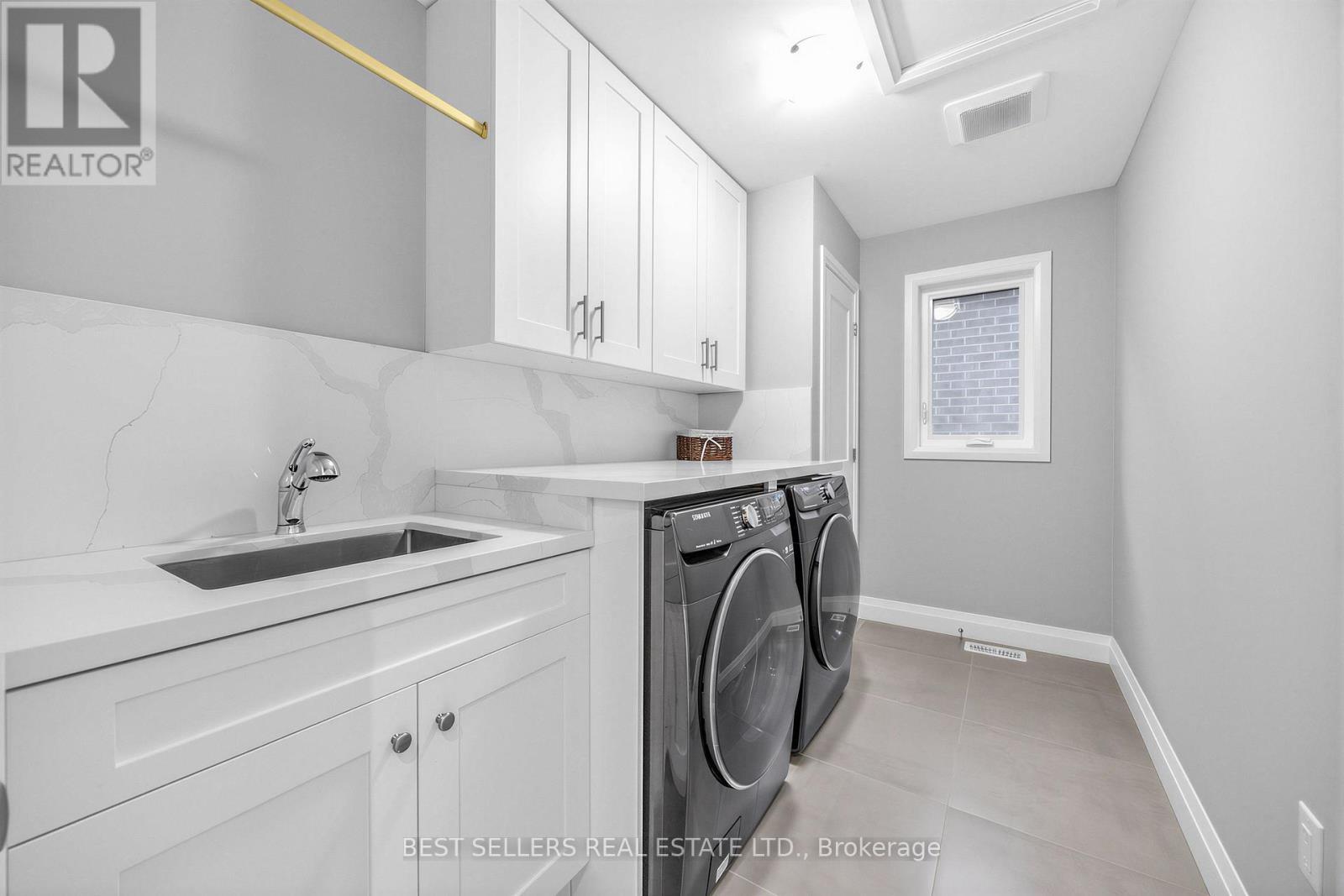 395 Klein Circle, Hamilton, ON
