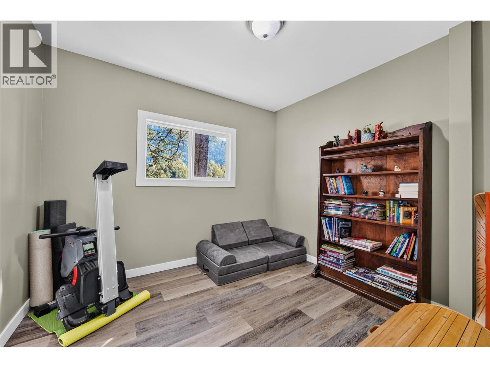 717 Larsen Road, Salmo, BC