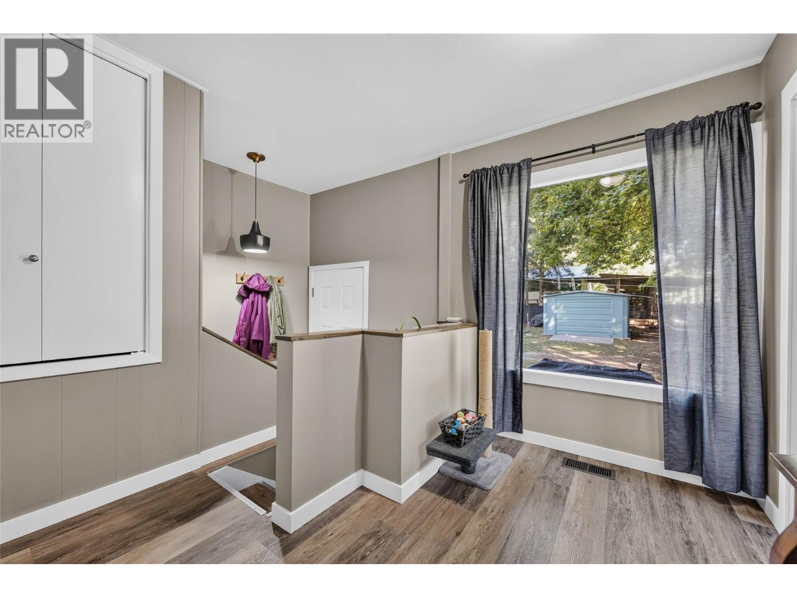 717 Larsen Road, Salmo, BC