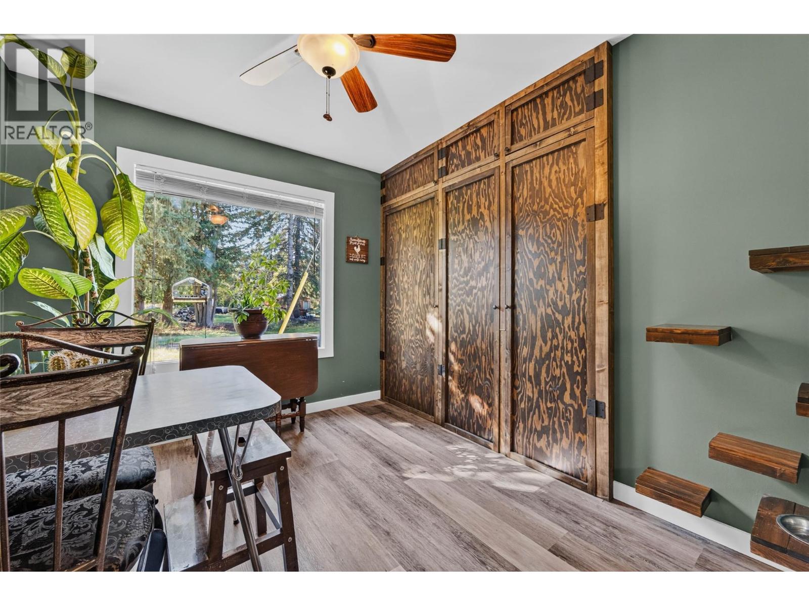 717 Larsen Road, Salmo, BC